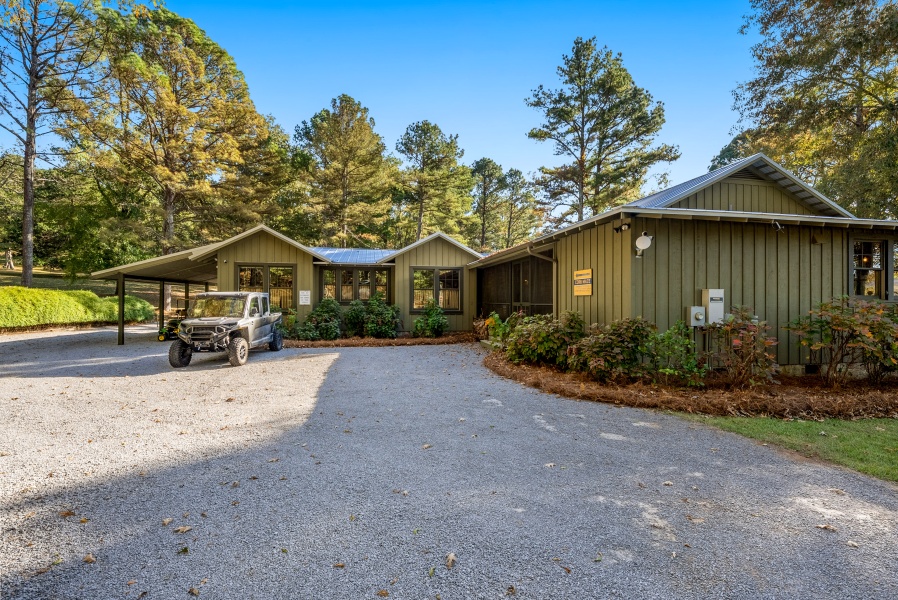 575 Guinns Cove Lane- Sugar Creek Farm For Sale- 440 Acres