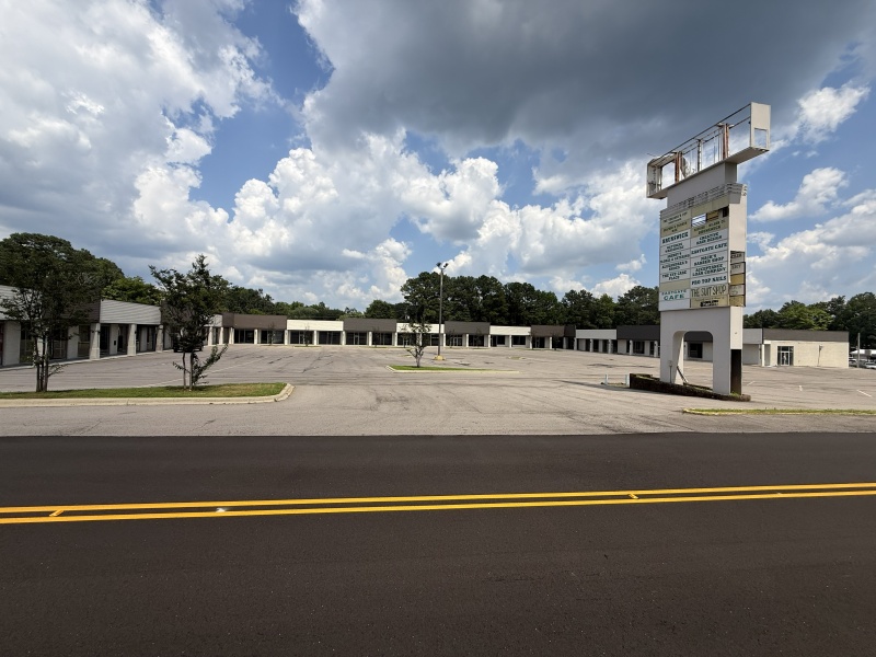 1629 Center Point Parkway Center Point, Alabama 35215, 0 , 0 ,0,Retail,For Lease,Center Point Parkway,0,1317